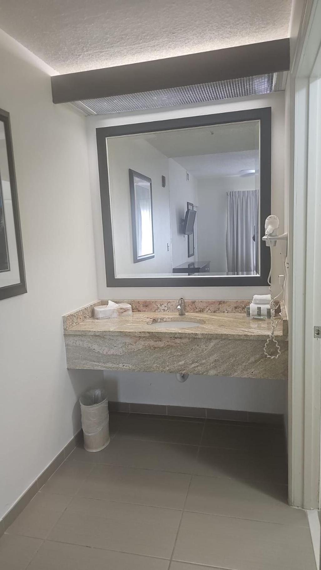 Montreal Suites Orlando Kültér fotó